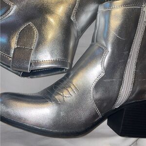 Silver woman boots